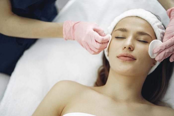 Exfoliate the skin: chemical peel